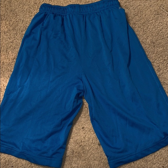 Nike shorts - Picture 2 of 4